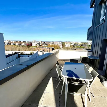Apartment Spacious T3 With Wifi - Terrace And Parking *