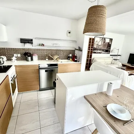Apartment Spacious T3 With Wifi - Terrace And Parking